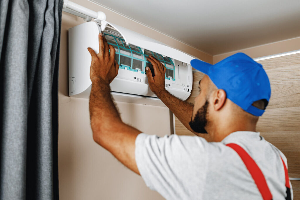 Common Problems in Air Conditioners and When to Call for AC Repair 6 AC Repair