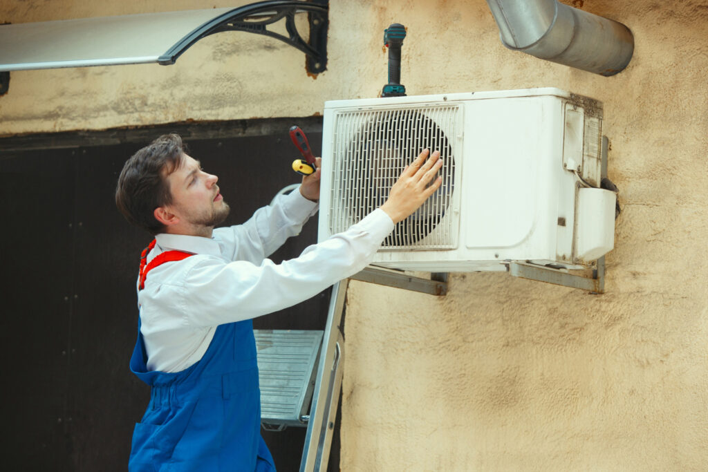 How Our Technicians Handle Ductless Mini Split Installation Efficiently 4 ductless mini split